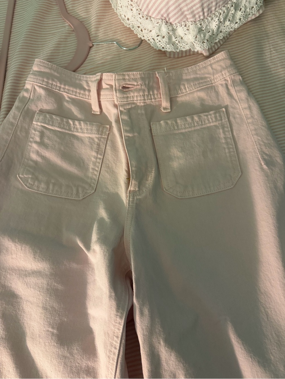 Universal Thread Light Pink Straight-Leg Jeans